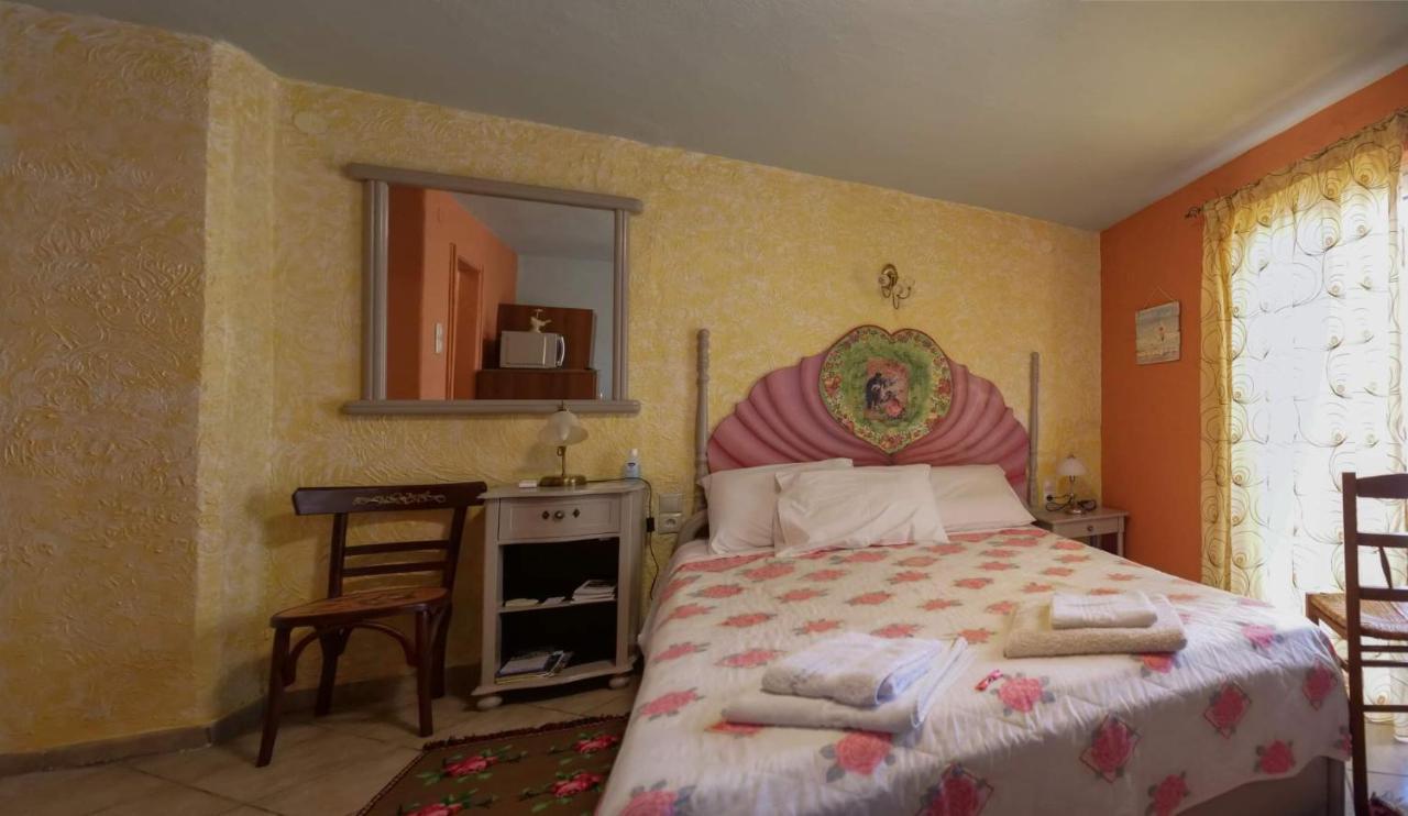Hotel Η Φωλιτσα Karpenísion Exteriér fotografie